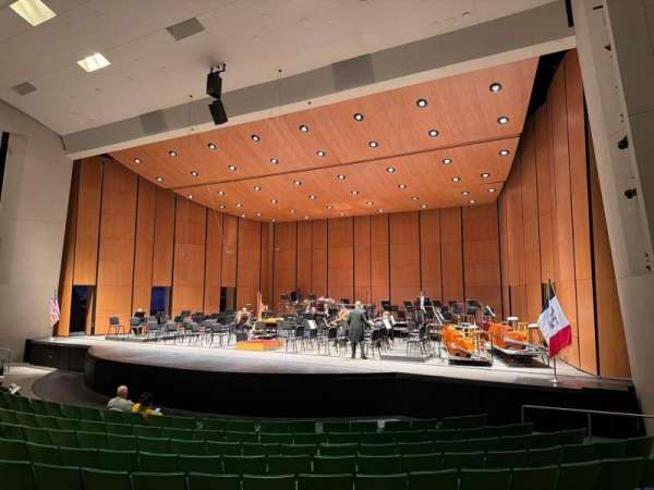 Des Moines Civic Center, section: 2E, row: K, seat: 72