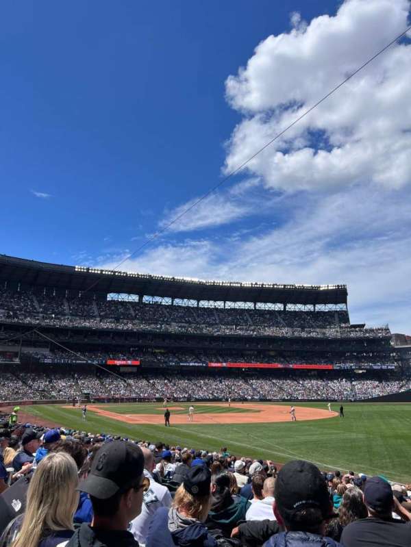 T-Mobile Park, section: 114, row: 21, seat: 7