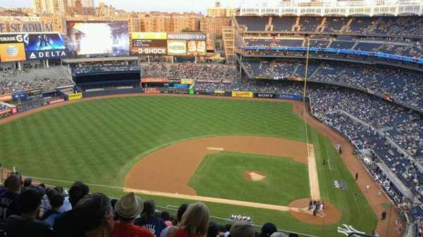 Yankee Stadium, section: 423, row: 10, seat: 5