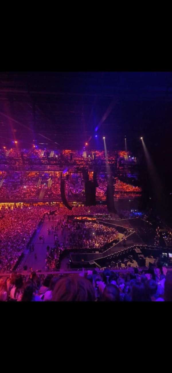 Ziggo Dome, section: 202, row: 8, seat: 47