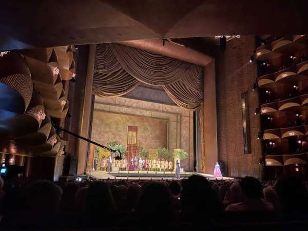 Metropolitan Opera House - Lincoln Center, section: Orchestra L, row: Y, seat: 25