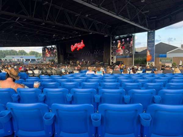 Hollywood Casino Amphitheatre, section: 207, row: LL, seat: 7