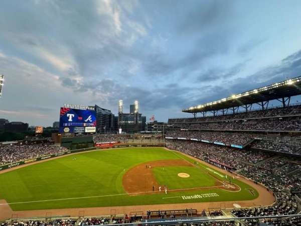 Truist Park, section: 333, row: 3, seat: 18