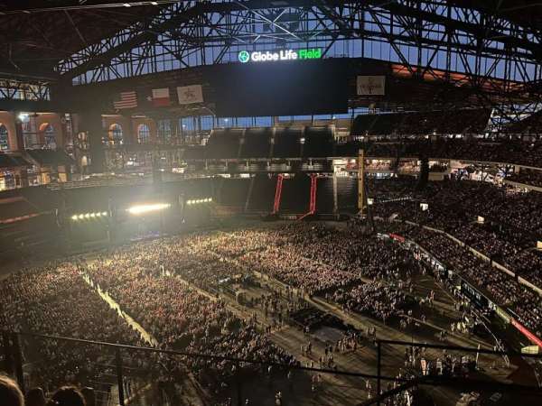 Globe Life Field, section: 308, row: 9