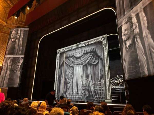 Samuel J. Friedman Theatre, section: Orchestra R, row: E, seat: 122