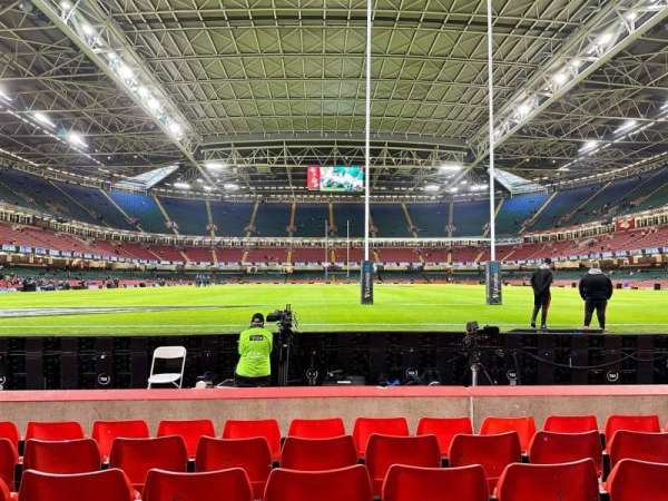 Principality Stadium, section: L40, row: 6, seat: 17