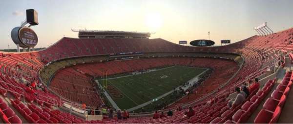 Arrowhead Stadium, section: 307, row: 17, seat: 16