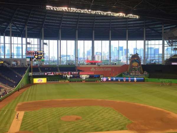LoanDepot Park, section: 211, row: 1, seat: 9