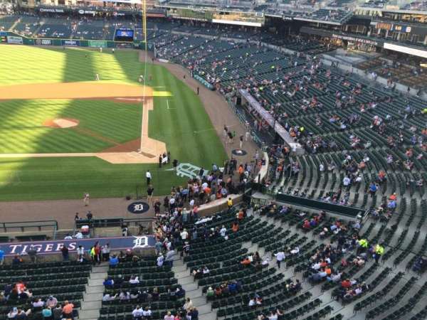 Comerica Park, section: 331, row: A, seat: 14