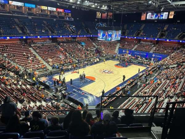 Mohegan Sun Arena, section: 121, row: F, seat: 1