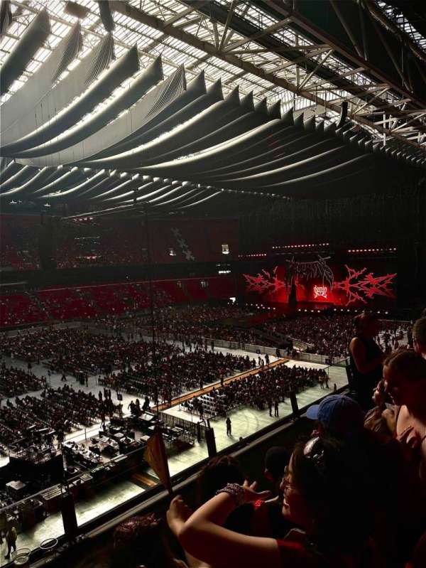 Johan Cruijff ArenA, section: 422, row: 4, seat: 200