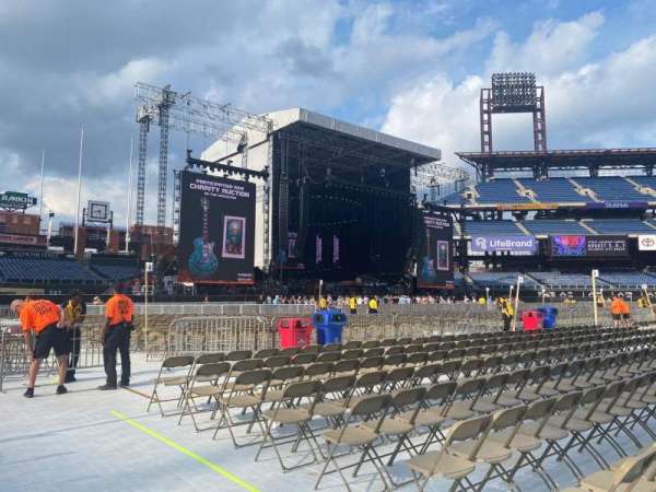 Citizens Bank Park, section: Floor HH, row: 9, seat: 1
