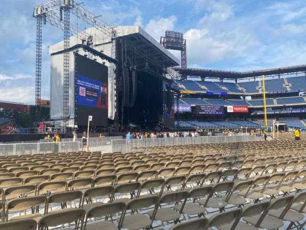 Citizens Bank Park, section: Floor AA, row: 15, seat: 25