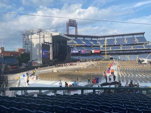 Citizens Bank Park, section: 139, row: 27, seat: 5