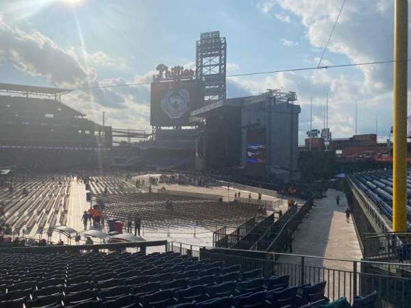 Citizens Bank Park, section: 108, row: 32, seat: 13