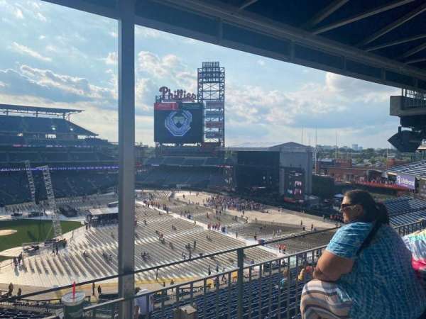 Citizens Bank Park, section: 210, row: 12, seat: 15