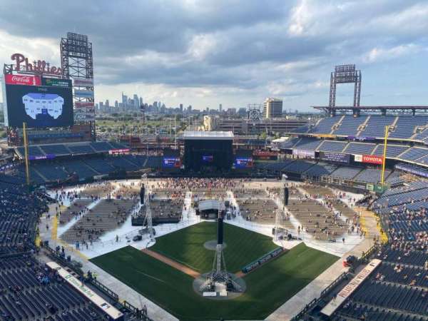 Citizens Bank Park, section: 421, row: 7, seat: 7