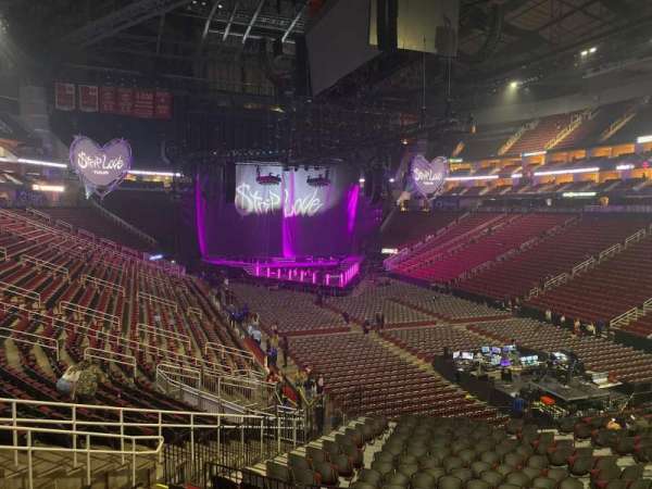 Toyota Center, section: 115, row: 24, seat: 17