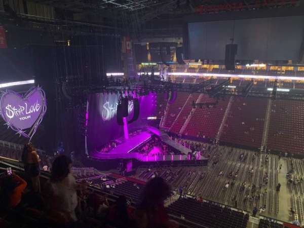 Toyota Center, section: 426, row: 6, seat: 6