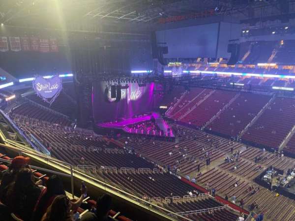 Toyota Center, section: 423, row: 5, seat: 11