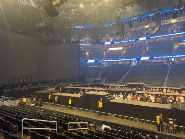 Capital One Arena, section: 100, row: m, seat: 10