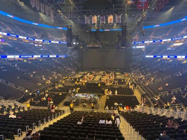 Capital One Arena, section: 106, row: v, seat: 12