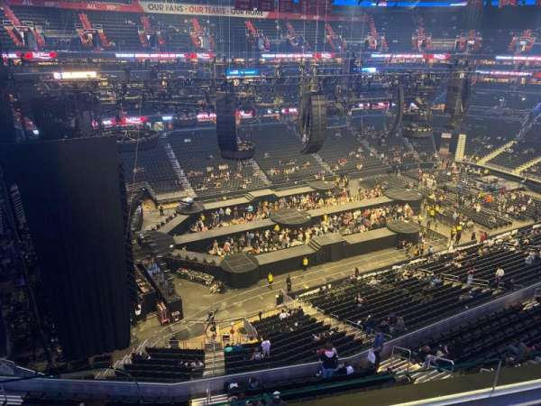 Capital One Arena, section: 431, row: b, seat: 1