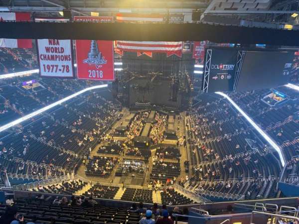 Capital One Arena, section: 409, row: o, seat: 17
