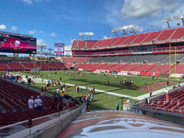 Raymond James Stadium, section: 118, row: z, seat: 23