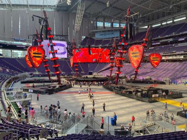 U.S. Bank Stadium, section: 122, row: 18, seat: 23