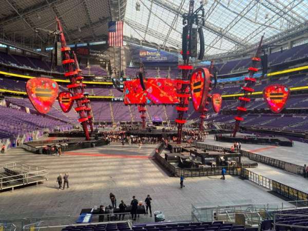 U.S. Bank Stadium, section: 143, row: 16, seat: 10