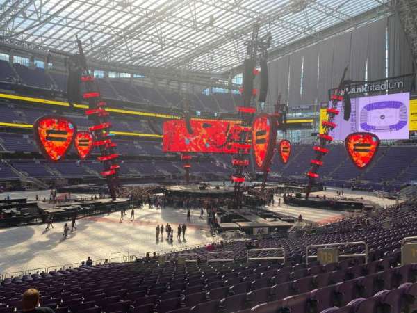 U.S. Bank Stadium, section: 113, row: 27, seat: 15