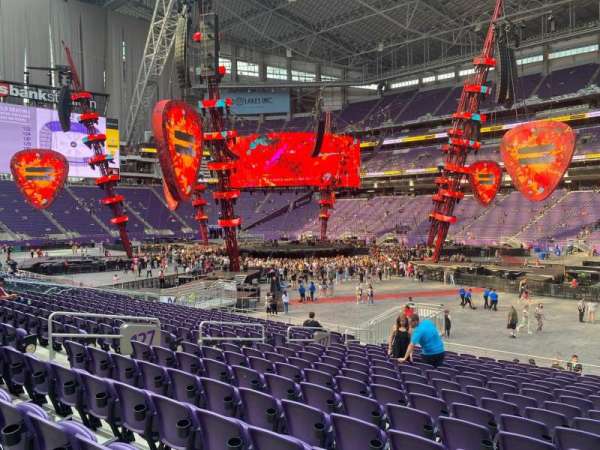 U.S. Bank Stadium, section: 127, row: 16, seat: 7