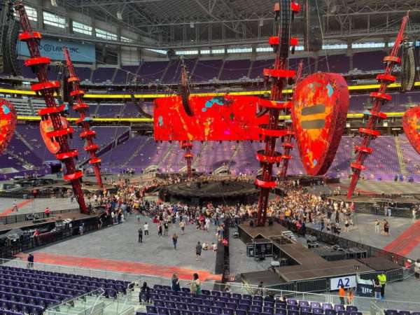 U.S. Bank Stadium, section: v7, row: 1, seat: 7