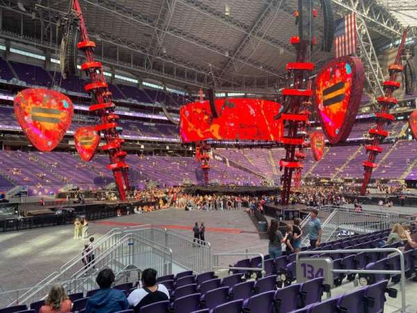 U.S. Bank Stadium, section: 134, row: 9, seat: 9