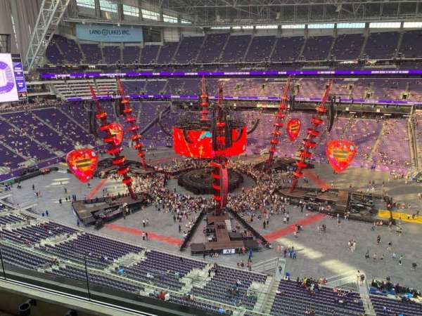 U.S. Bank Stadium, section: 338, row: c, seat: 14