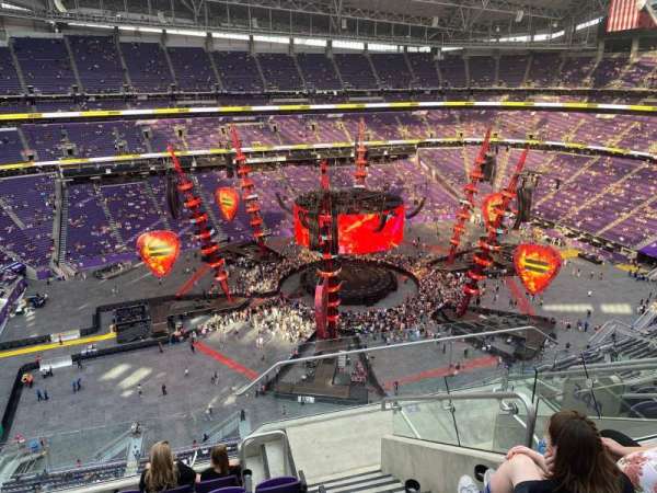 U.S. Bank Stadium, section: 344, row: 7, seat: 7
