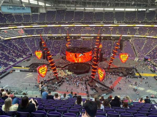 U.S. Bank Stadium, section: 340, row: 13, seat: 13