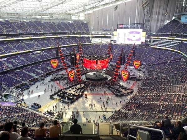 U.S. Bank Stadium, section: 322, row: 10, seat: 2