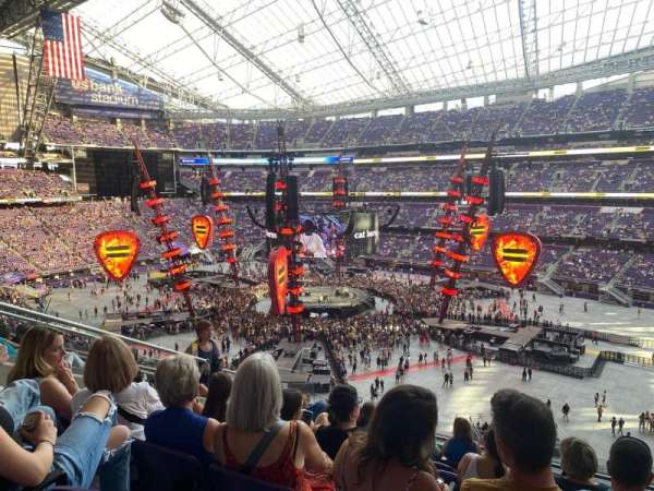 U.S. Bank Stadium, section: 206, row: 8, seat: 9