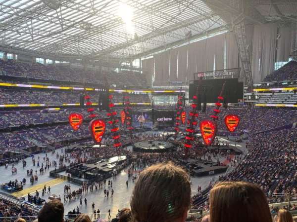 U.S. Bank Stadium, section: 219, row: 5, seat: 14