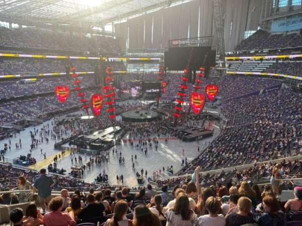 U.S. Bank Stadium, section: 220, row: 11, seat: 16