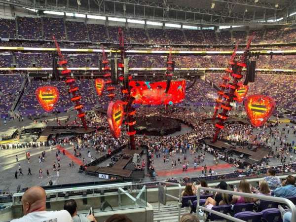 U.S. Bank Stadium, section: c10, row: 8, seat: 2