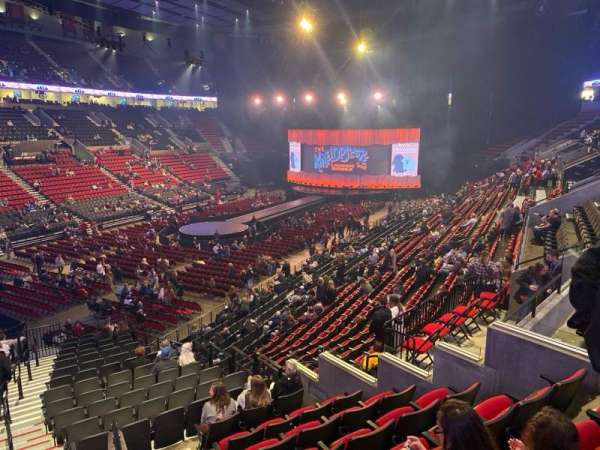Moda Center, section: 220, row: h, seat: 9