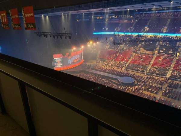 Moda Center, section: 333, row: sro, seat: 2
