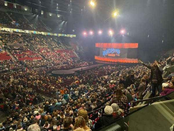Moda Center, section: 219, row: c, seat: 1
