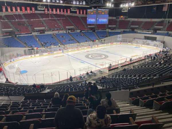 Veterans Memorial Coliseum, Portland, section: 223, row: m, seat: 4