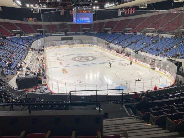 Veterans Memorial Coliseum, Portland, section: 230, row: h, seat: 2