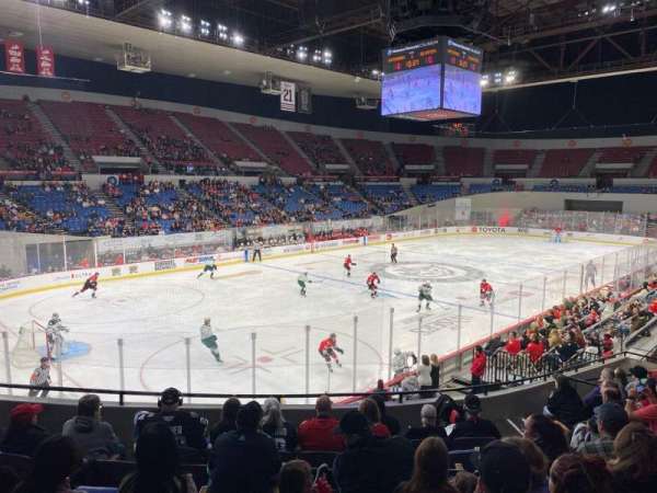 Veterans Memorial Coliseum, Portland, section: 106, row: o, seat: 4