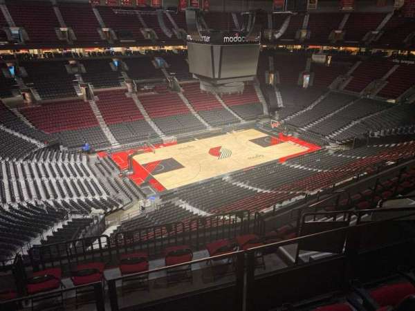 Moda Center, section: 321, row: h, seat: 10